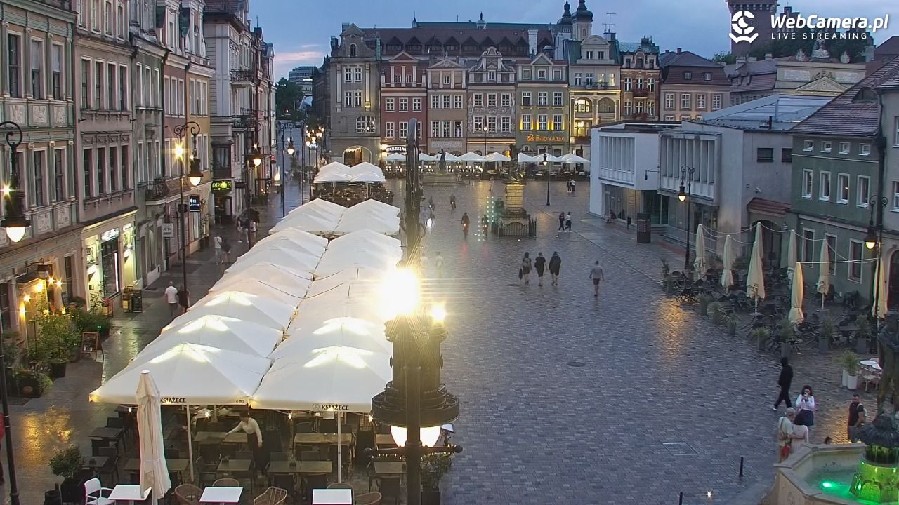 POZNAŃ - Stary Rynek - 14 lipiec 2025, 21:18