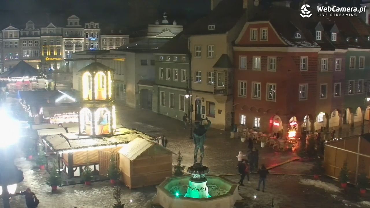 POZNAŃ - Stary Rynek - 27 listopad 2025, 18:19