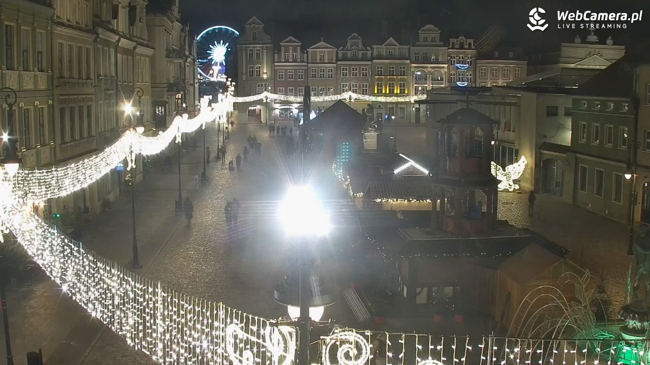 POZNAŃ - Stary Rynek - 23 grudzień 2025, 21:37