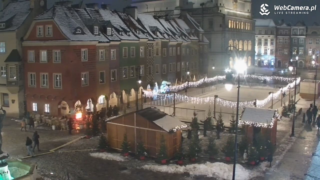 POZNAŃ - Stary Rynek - 26 listopad 2025, 18:54