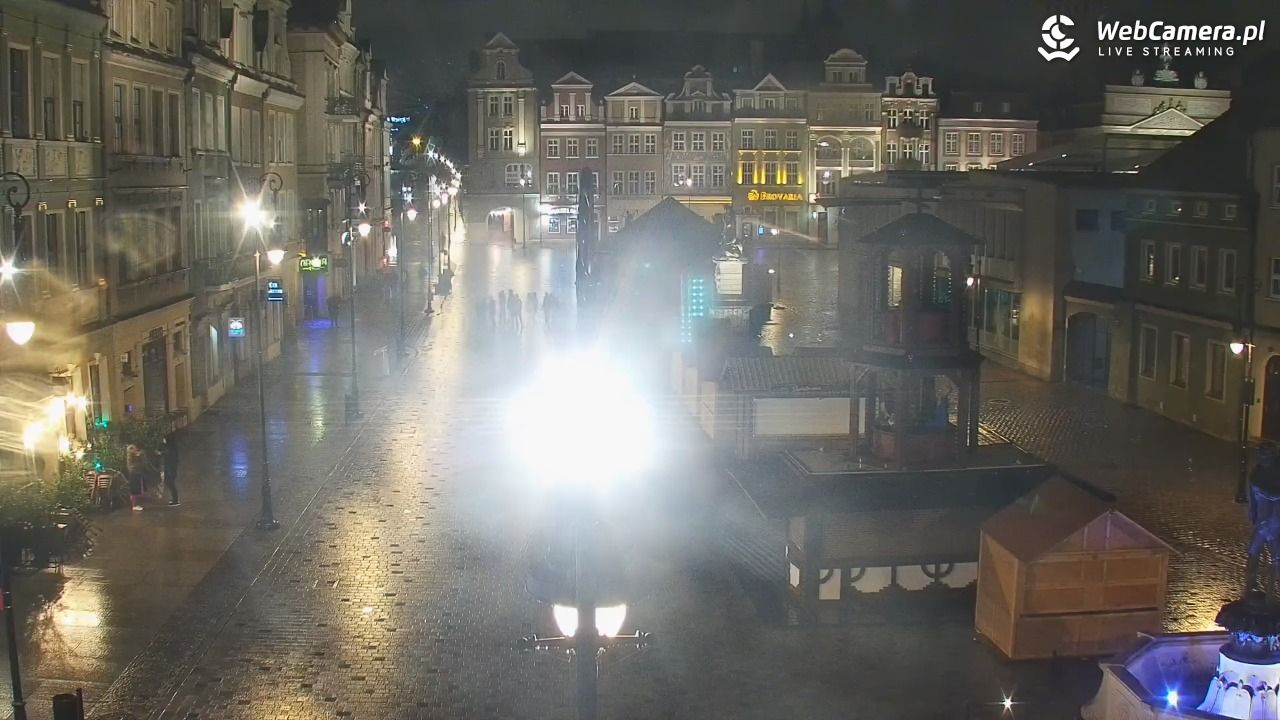 POZNAŃ - Stary Rynek - 17 listopad 2025, 00:13