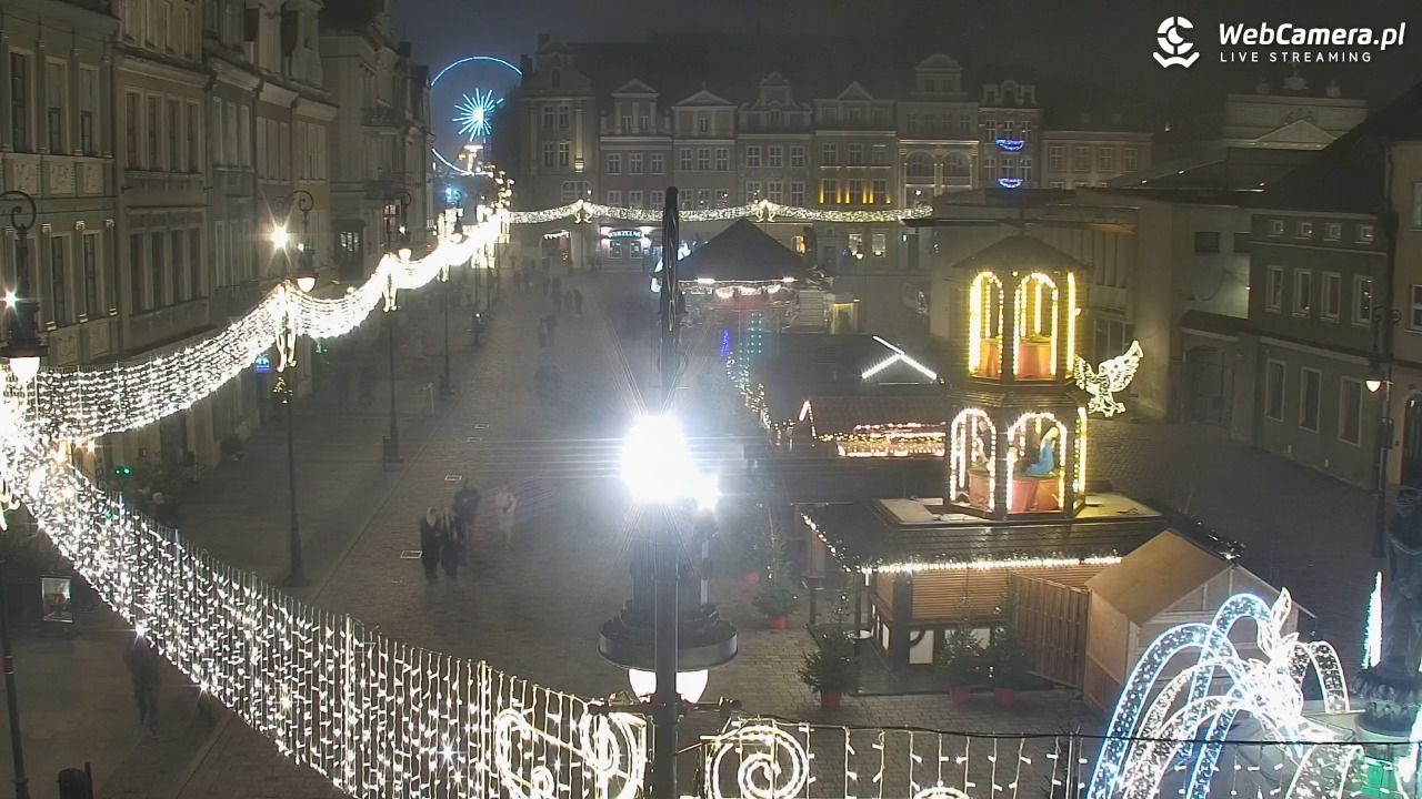POZNAŃ - Stary Rynek - 17 grudzień 2025, 20:37