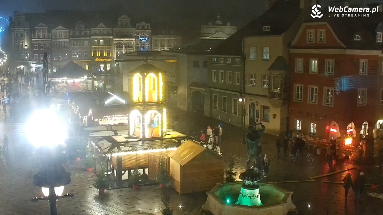 POZNAŃ - Stary Rynek - 30 listopad 2025, 17:41