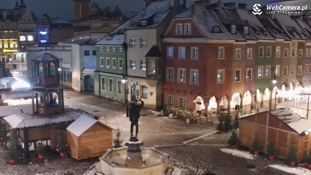 POZNAŃ - Stary Rynek - 27 listopad 2025, 01:42