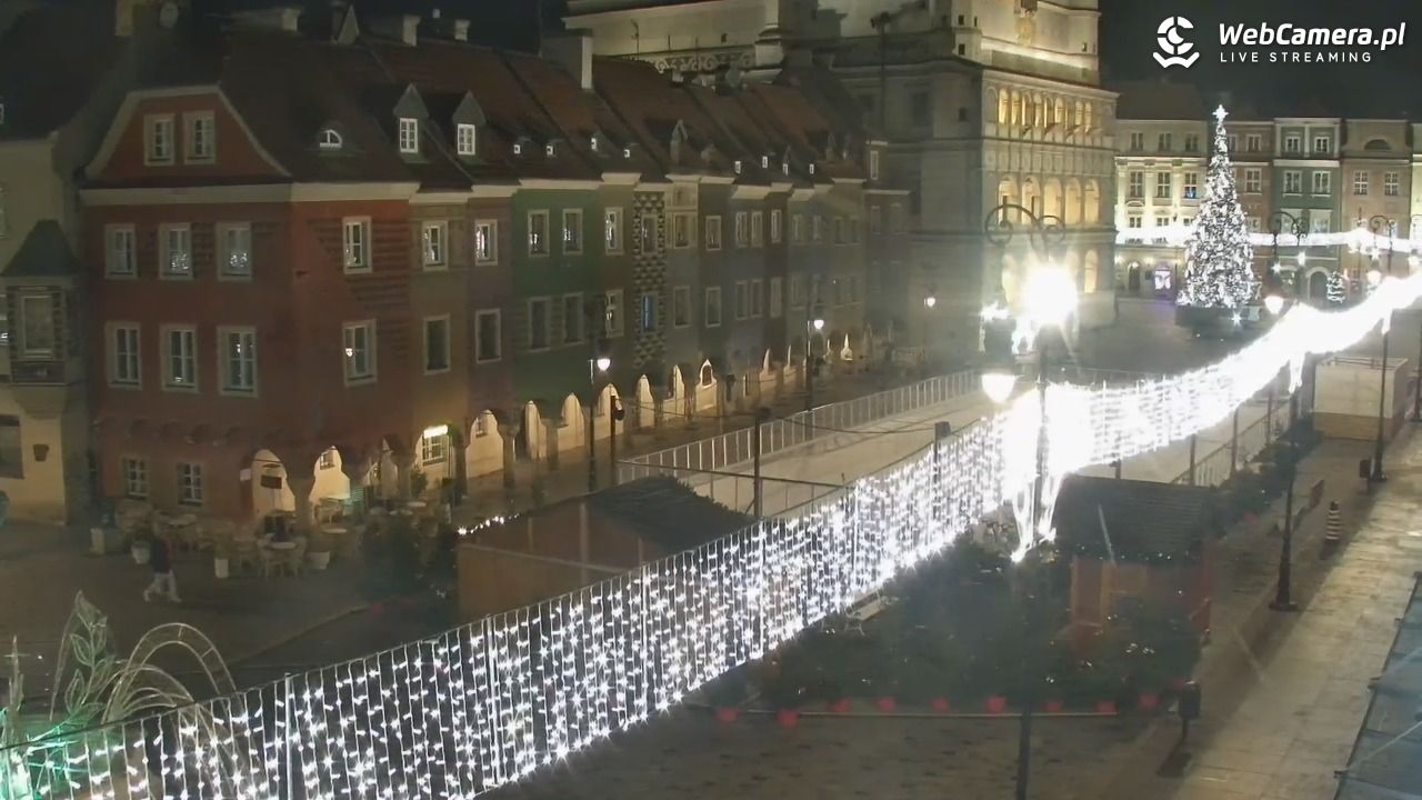 POZNAŃ - Stary Rynek - 23 grudzień 2025, 22:04