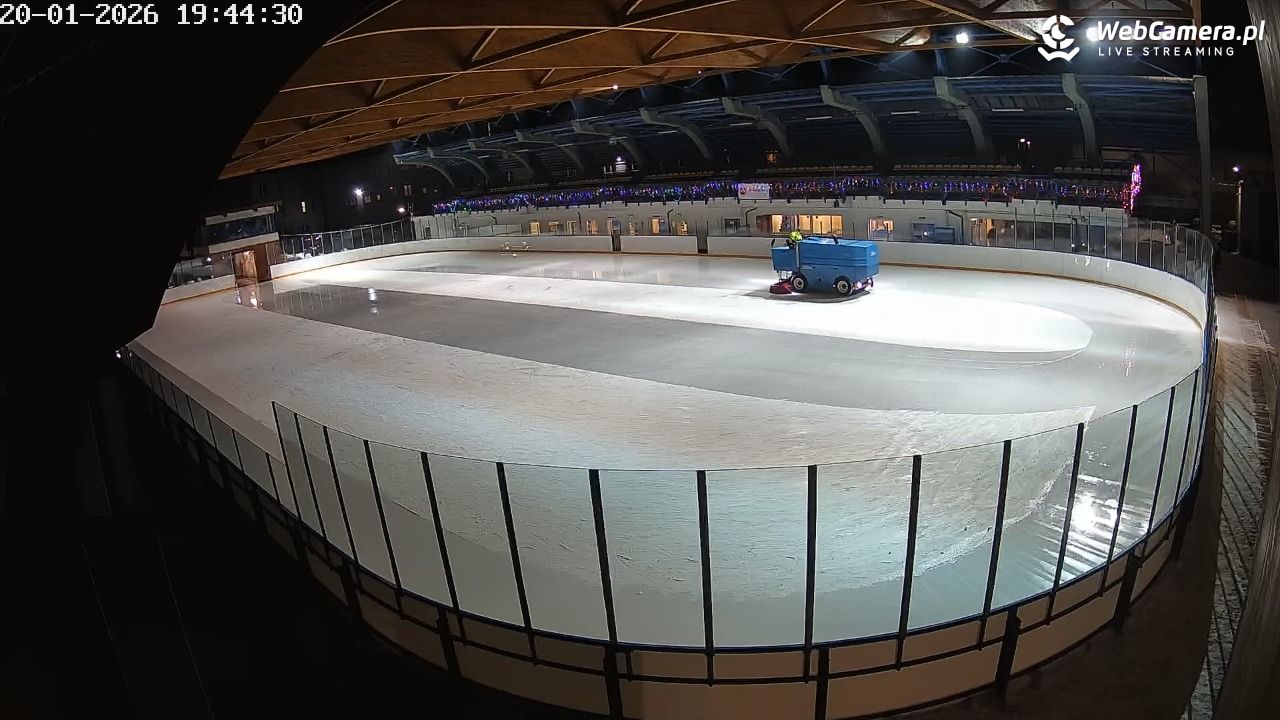 Lodowisko w Pszowie - 20 styczeń 2026, 19:44