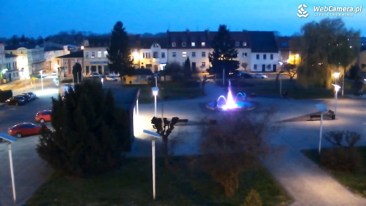 RAKONIEWICE - widok na Plac Powstańców Wielkopolskich - 11 kwiecień 2026, 20:20