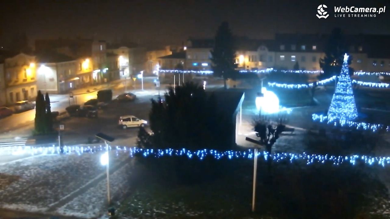 RAKONIEWICE - widok na Plac Powstańców Wielkopolskich - 15 styczeń 2026, 20:22