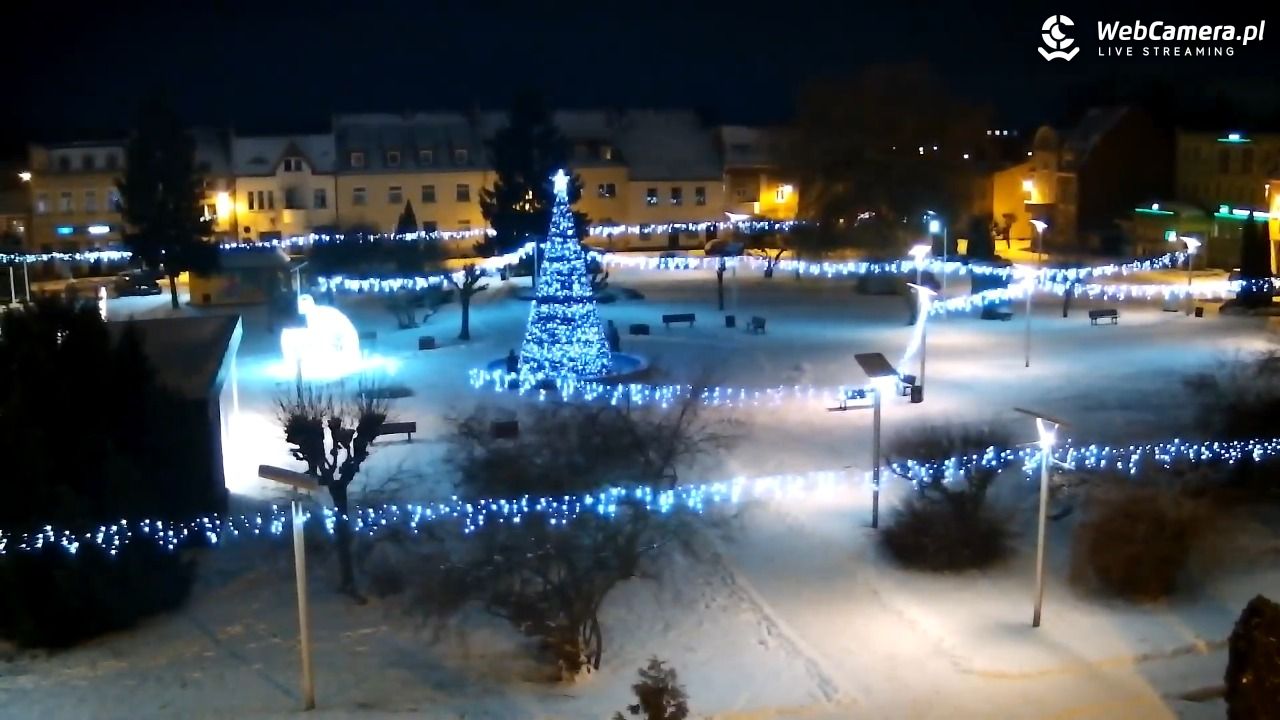 RAKONIEWICE - widok na Plac Powstańców Wielkopolskich - 04 styczeń 2026, 23:02