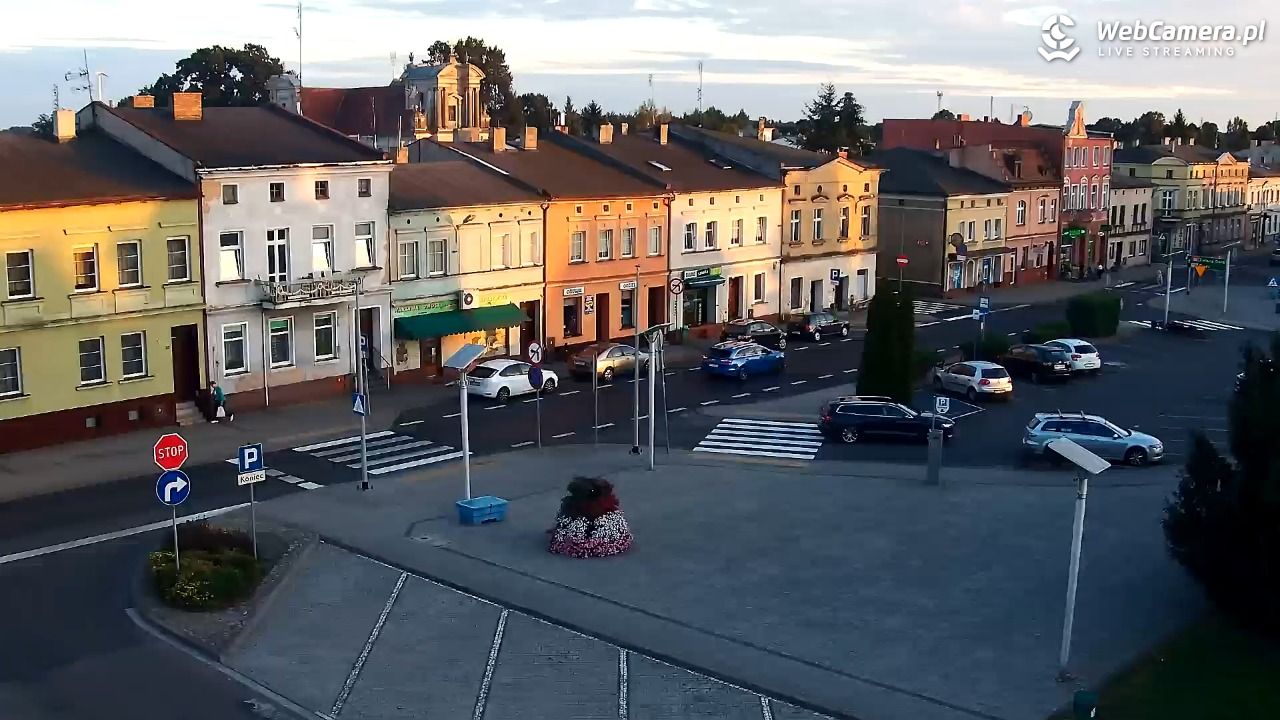RAKONIEWICE - widok na Plac Powstańców Wielkopolskich - 18 wresień 2026, 18:41