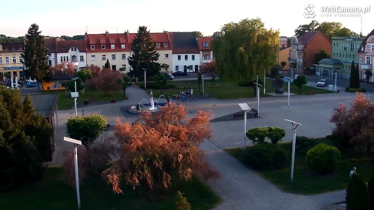 RAKONIEWICE - widok na Plac Powstańców Wielkopolskich - 23 maj 2026, 20:01