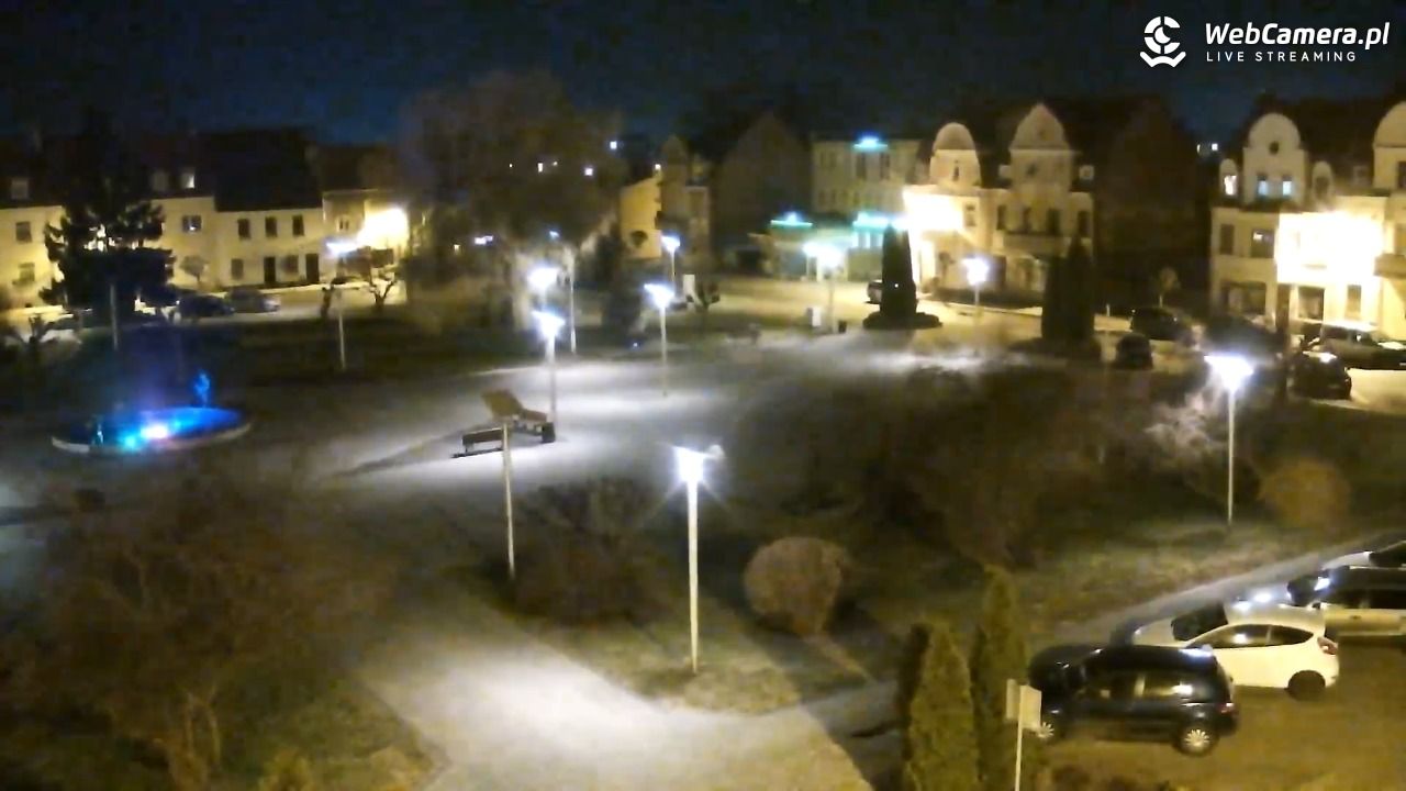 RAKONIEWICE - widok na Plac Powstańców Wielkopolskich - 21 marzec 2026, 01:24