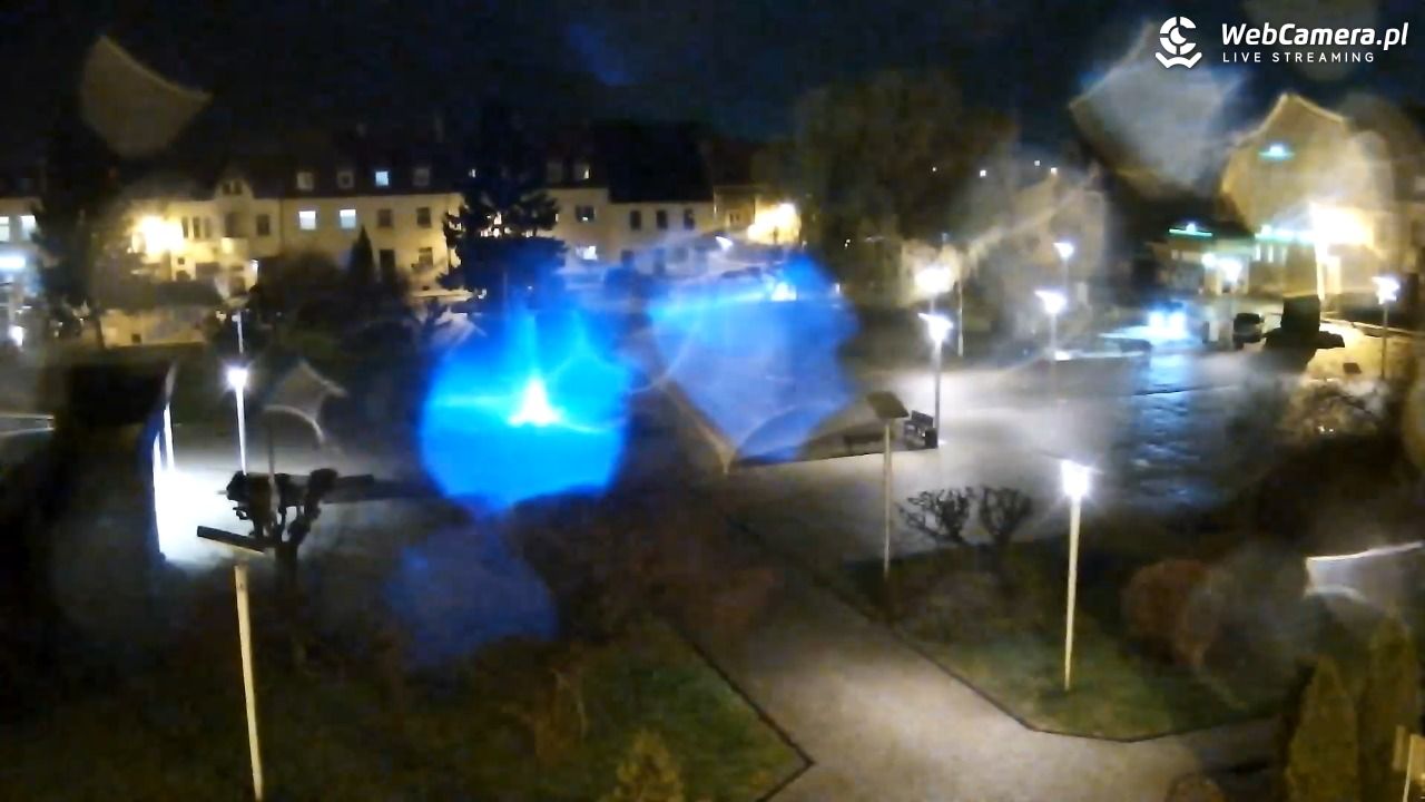 RAKONIEWICE - widok na Plac Powstańców Wielkopolskich - 19 kwiecień 2026, 22:12