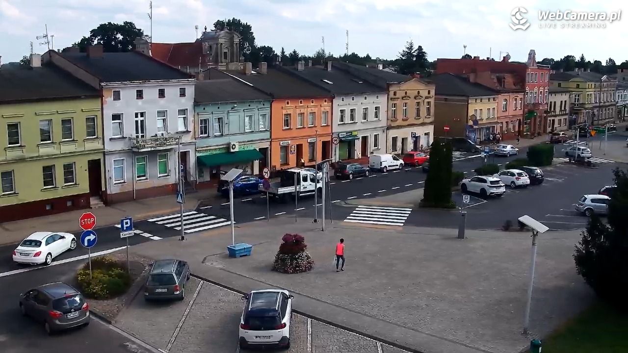 RAKONIEWICE - widok na Plac Powstańców Wielkopolskich - 06 sierpień 2026, 16:03