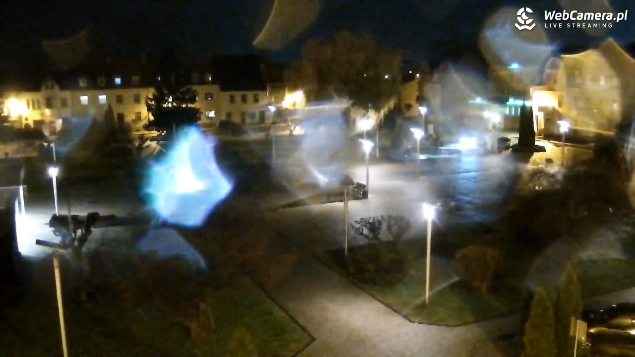 RAKONIEWICE - widok na Plac Powstańców Wielkopolskich - 19 kwiecień 2026, 22:12