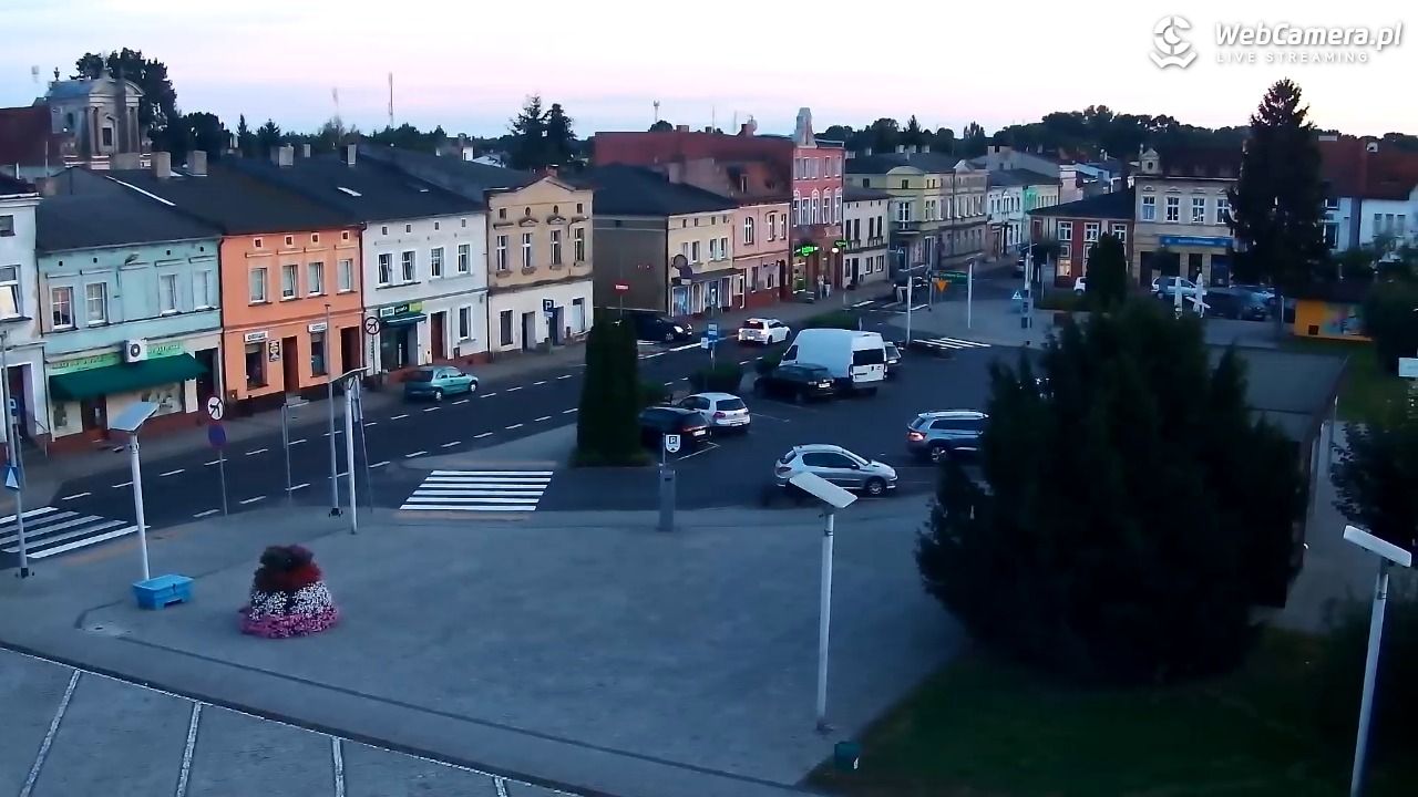 RAKONIEWICE - widok na Plac Powstańców Wielkopolskich - 17 wresień 2026, 19:06