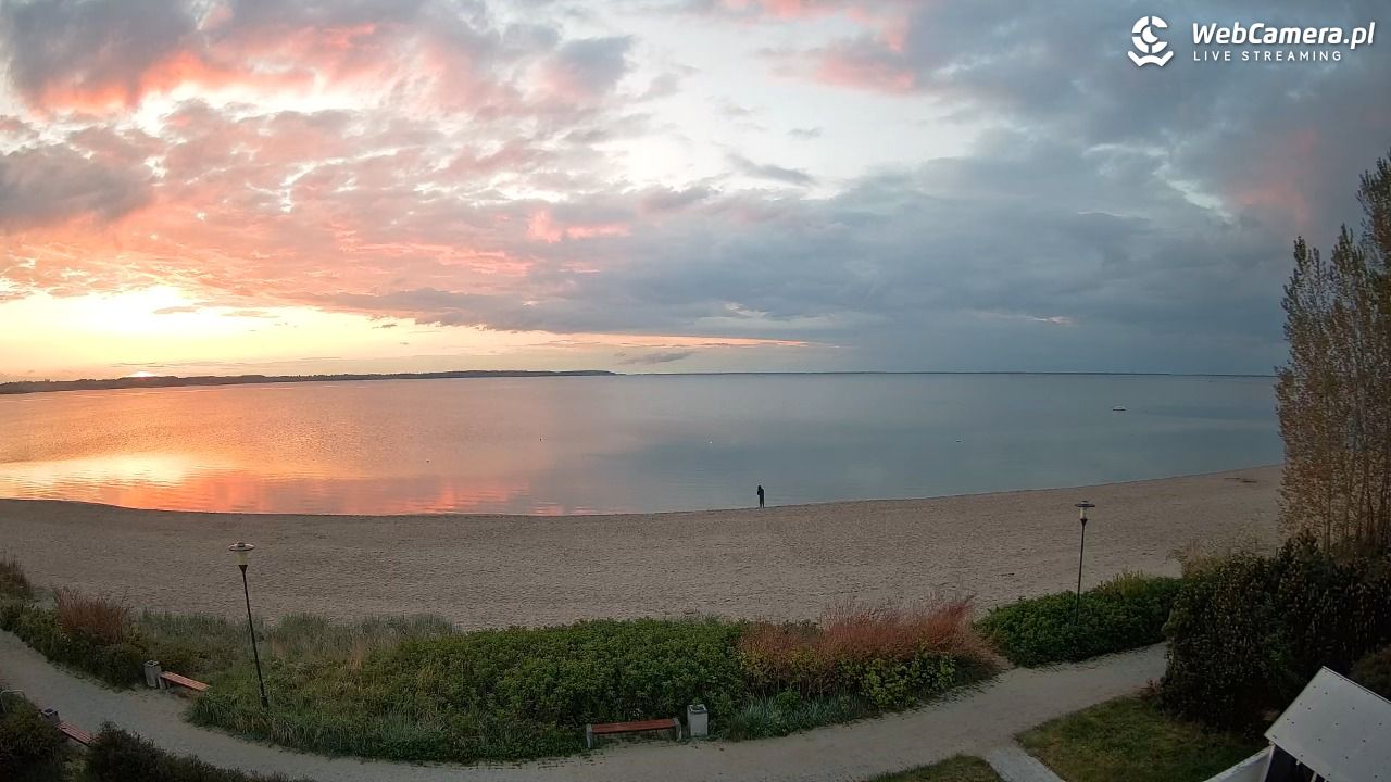 REWA - widok na zatokę Pucką - 13 maj 2026, 20:38