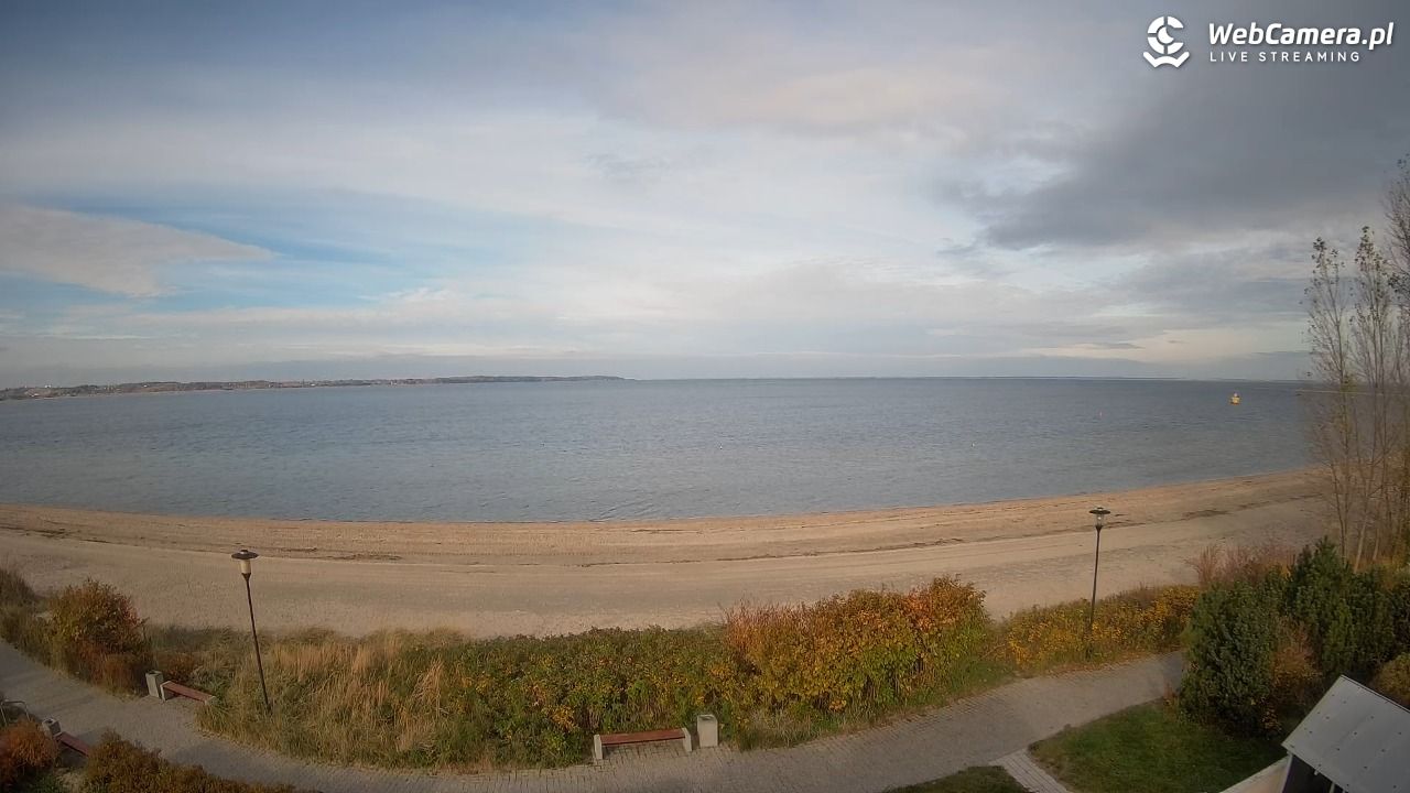 REWA - widok na zatokę Pucką - 04 listopad 2025, 12:06