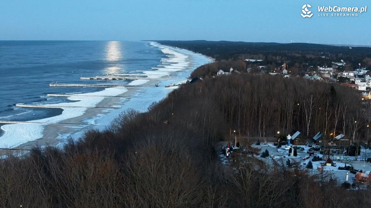 NIECHORZE - panoramiczny widok na plażę - 01 luty 2026, 17:04