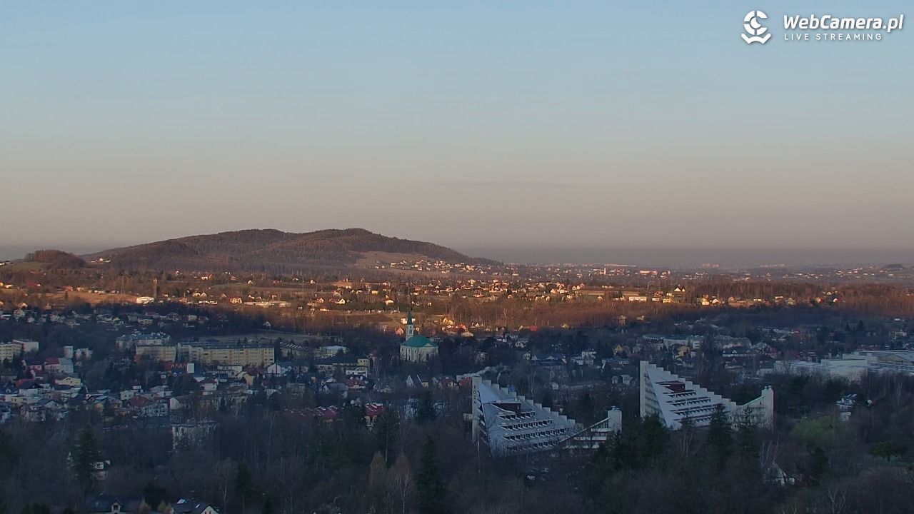 USTROŃ - widok z Uzdrowiska Ustroń NOWOŚĆ - 19 marzec 2026, 06:33