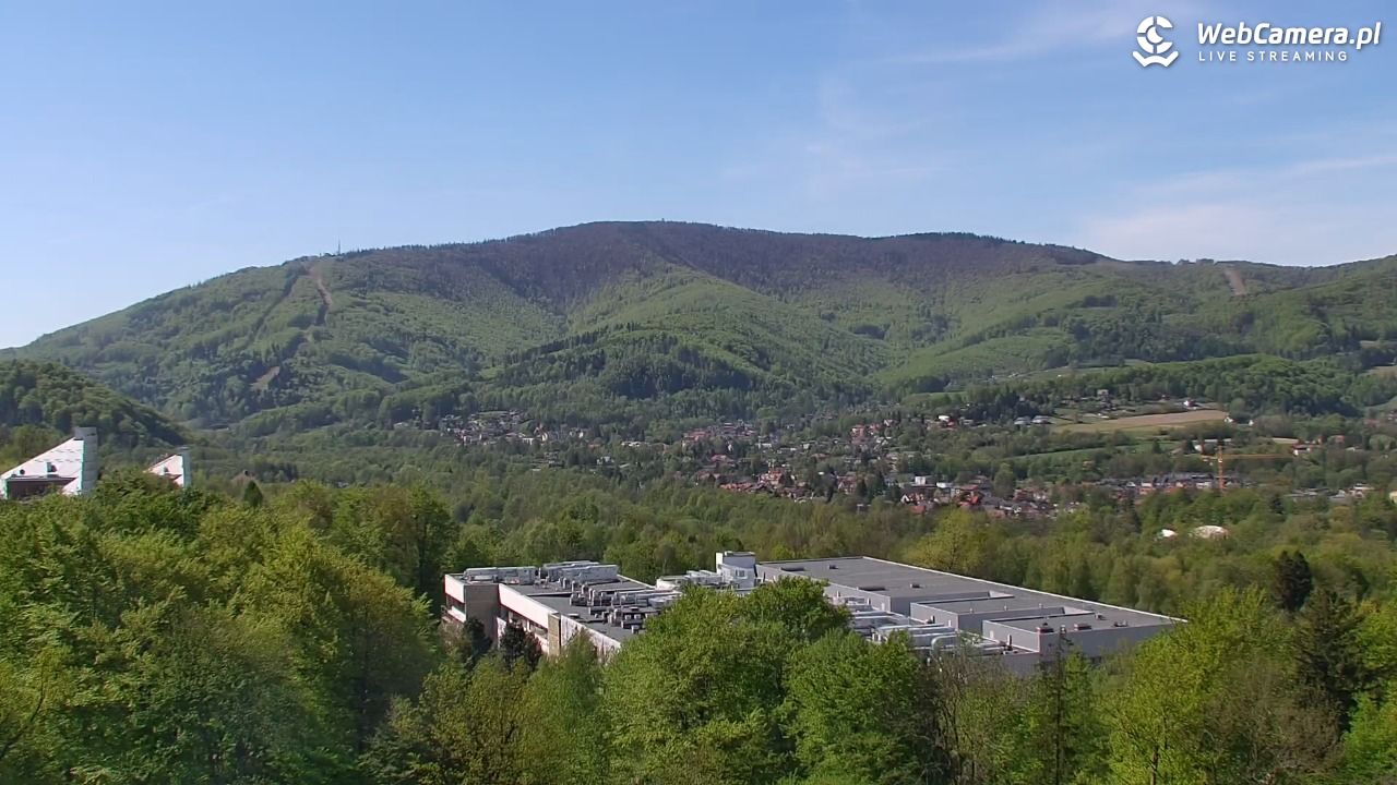 USTROŃ - widok z Uzdrowiska Ustroń NOWOŚĆ - 04 maj 2026, 10:26