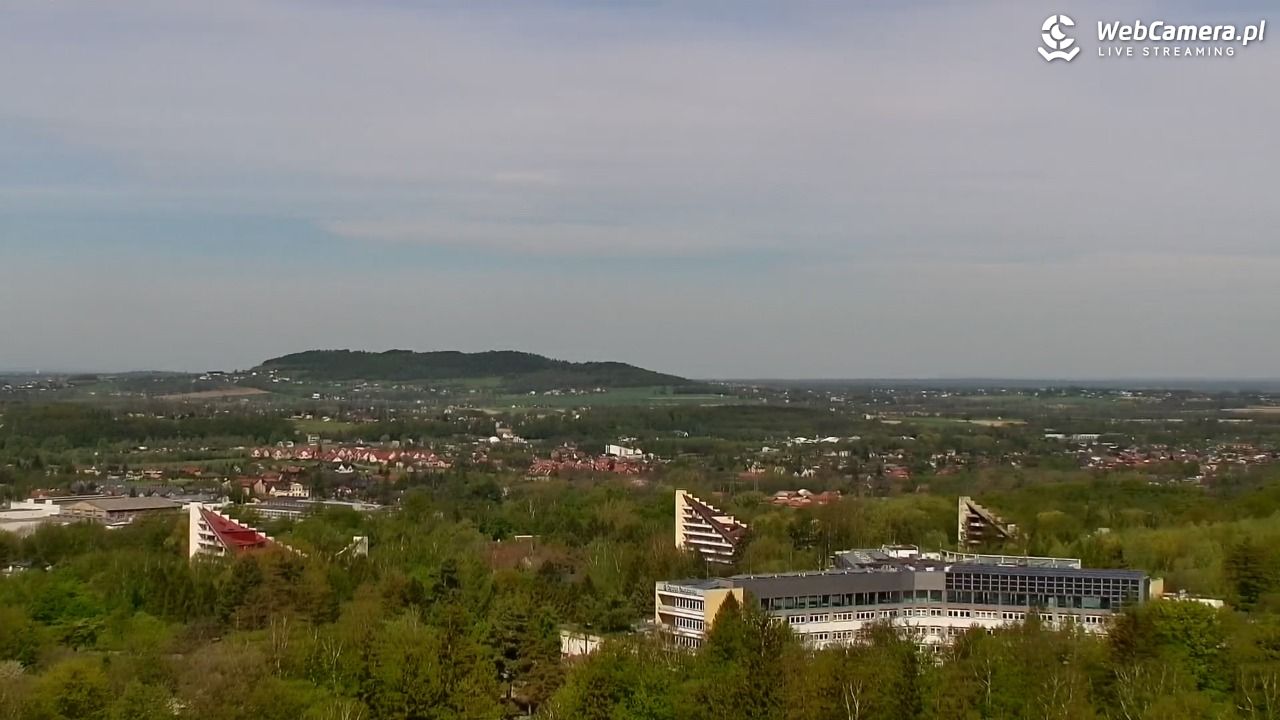 USTROŃ - widok z Uzdrowiska Ustroń NOWOŚĆ - 04 maj 2026, 10:25