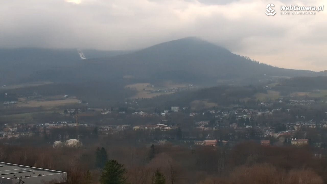 USTROŃ - widok z Uzdrowiska Ustroń NOWOŚĆ - 16 marzec 2026, 14:08