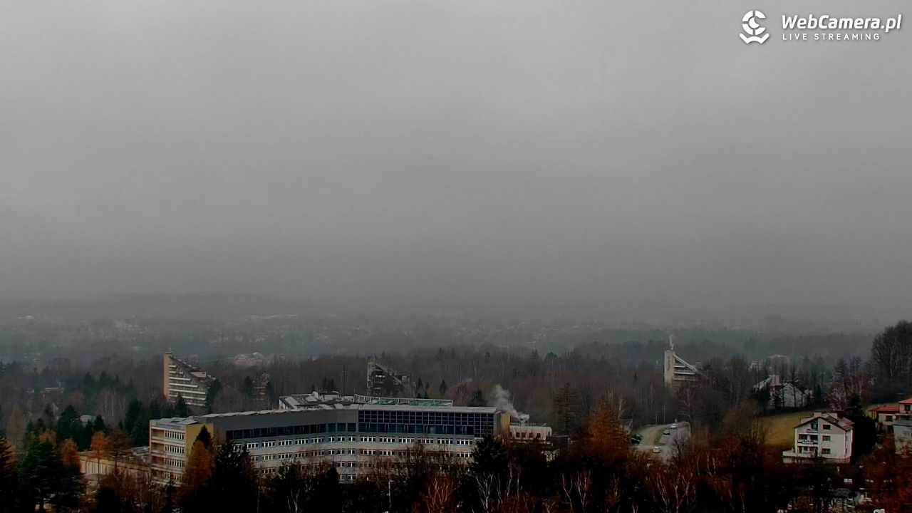 USTROŃ - widok z Uzdrowiska Ustroń NOWOŚĆ - 14 grudzień 2025, 13:16