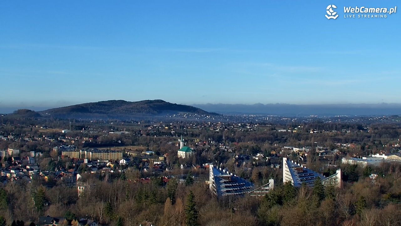 USTROŃ - widok z Uzdrowiska Ustroń NOWOŚĆ - 15 grudzień 2025, 09:38