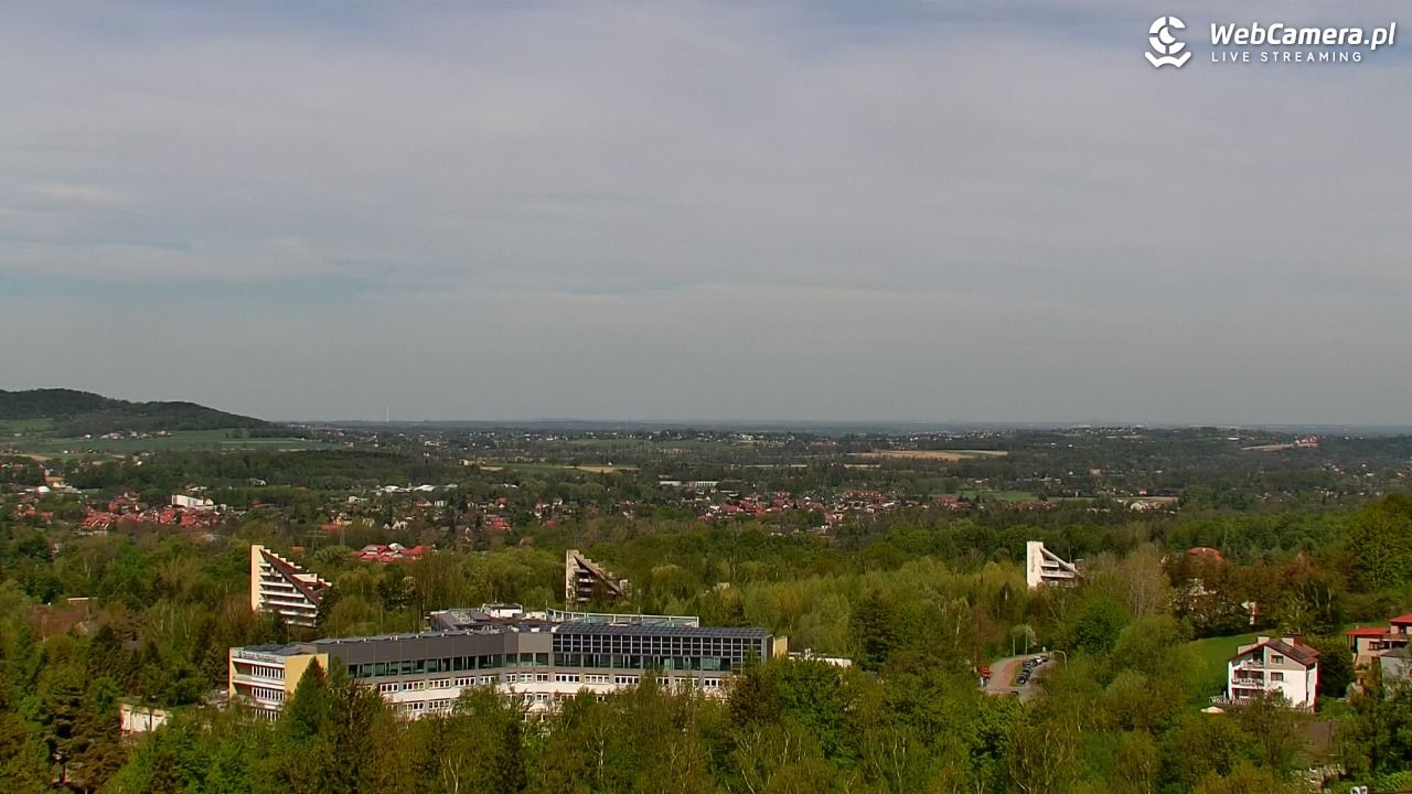 USTROŃ - widok z Uzdrowiska Ustroń NOWOŚĆ - 04 maj 2026, 10:26