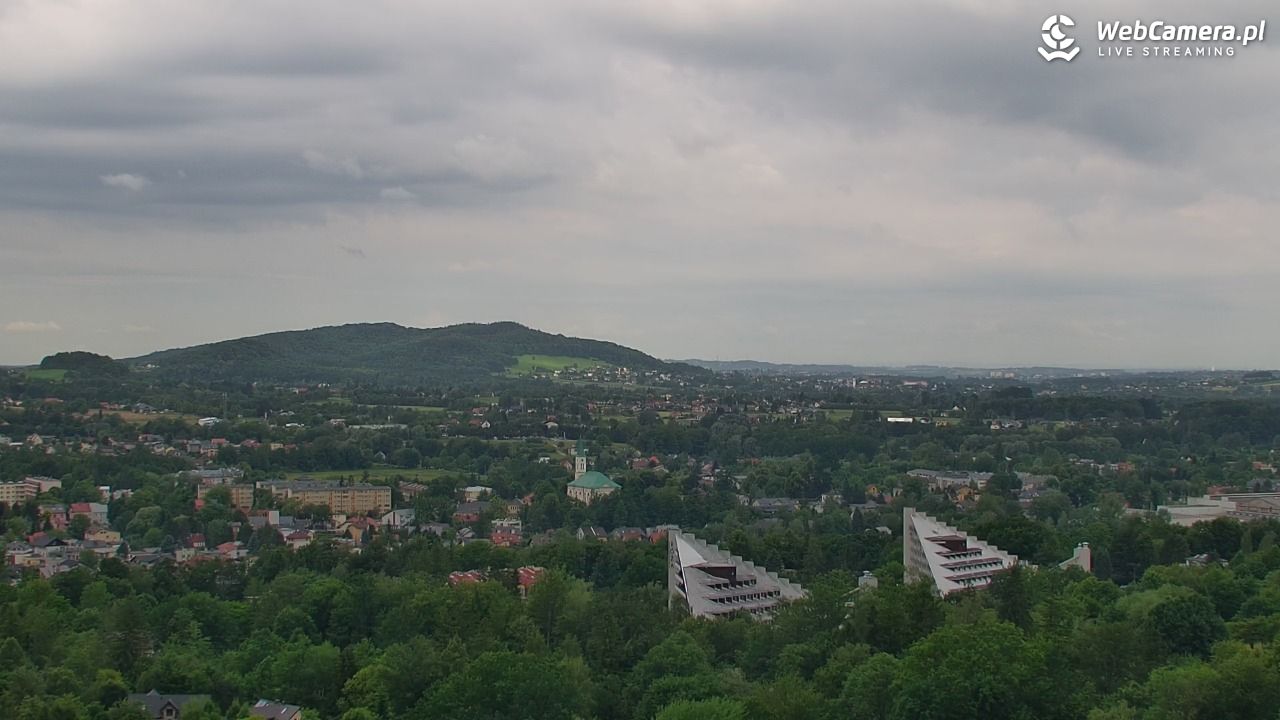 USTROŃ - widok z Uzdrowiska Ustroń NOWOŚĆ - 17 czerwiec 2026, 08:46