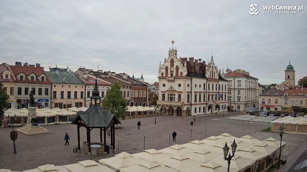 Rzeszów - Stary Rynek i Ratusz - 16 październik 2025, 10:03