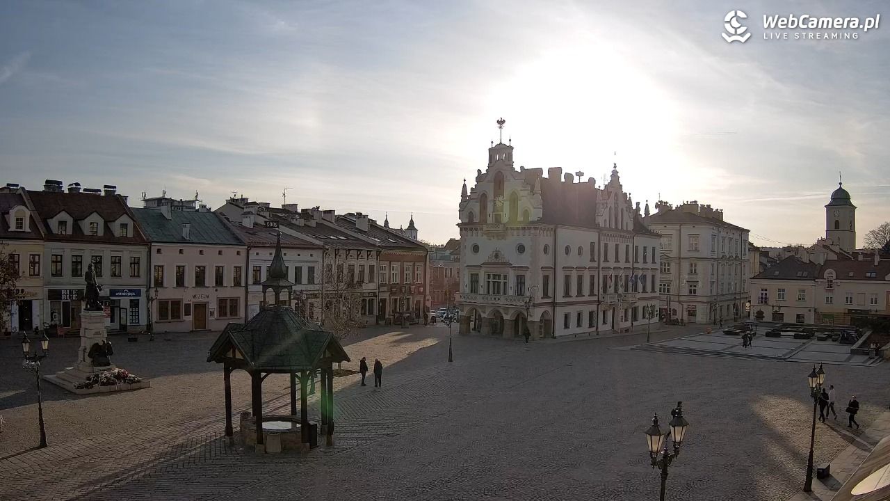 Rzeszów - Stary Rynek i Ratusz - 05 marzec 2026, 16:01