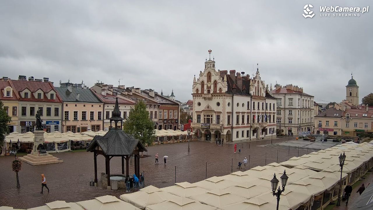 Rzeszów - Stary Rynek i Ratusz - 12 październik 2025, 11:08