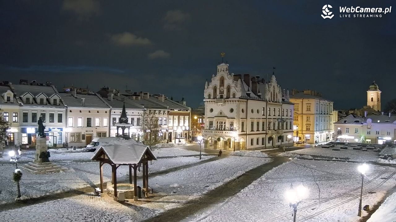 Rzeszów - Stary Rynek i Ratusz - 24 listopad 2025, 16:32