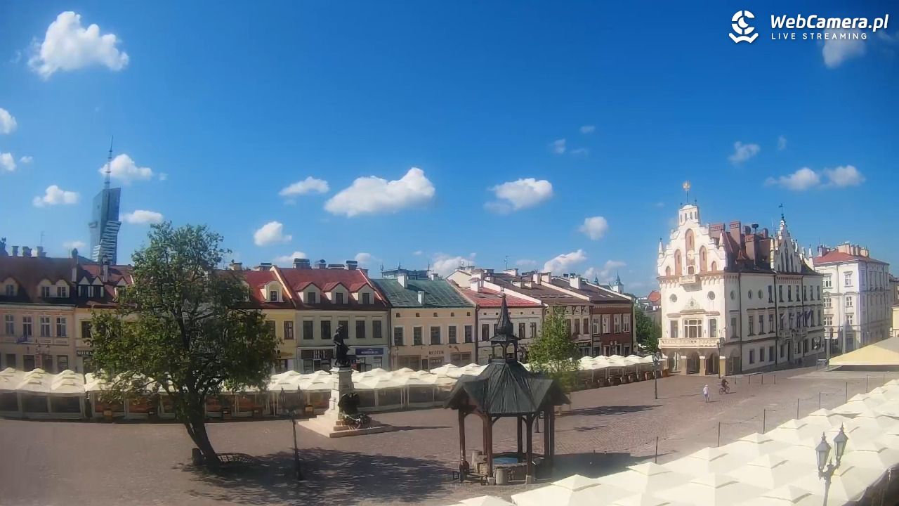 Rzeszów - Stary Rynek i Ratusz - 13 maj 2025, 09:35