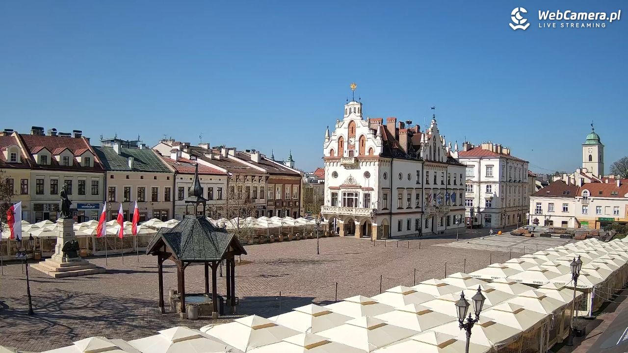 Rzeszów - Stary Rynek i Ratusz - 18 kwiecień 2026, 09:40