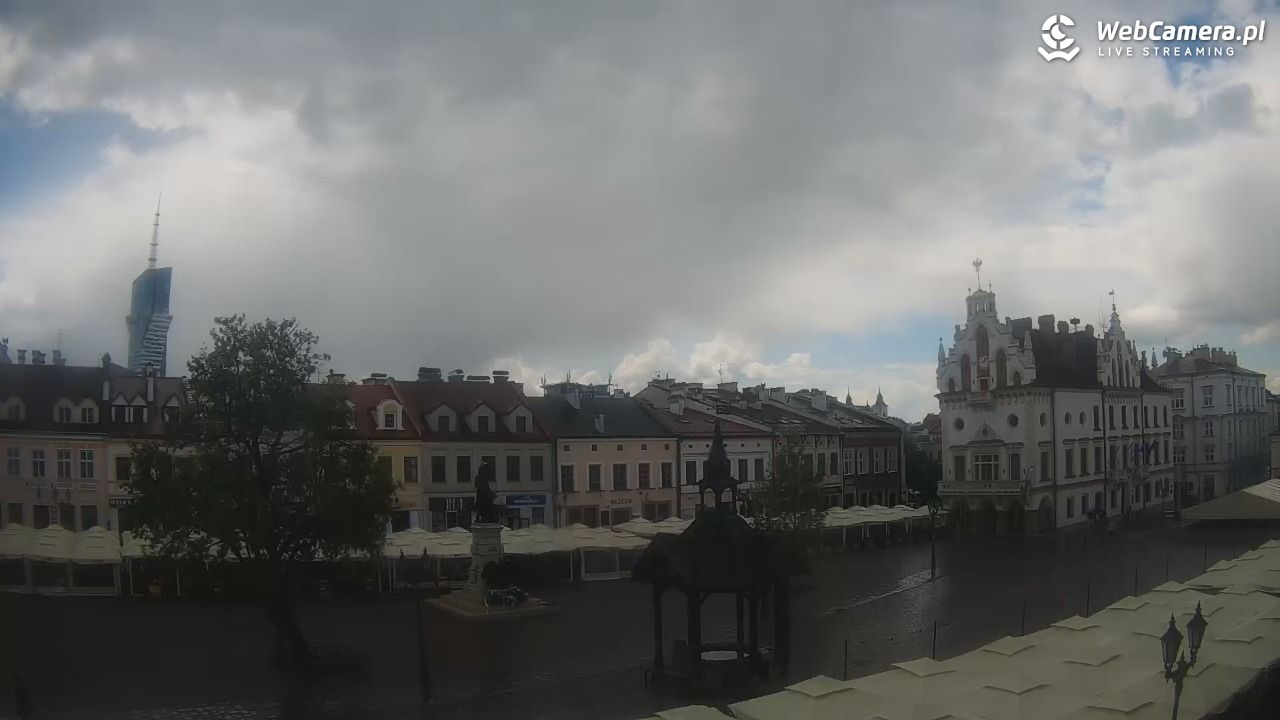 Rzeszów - Stary Rynek i Ratusz - 12 maj 2025, 13:07