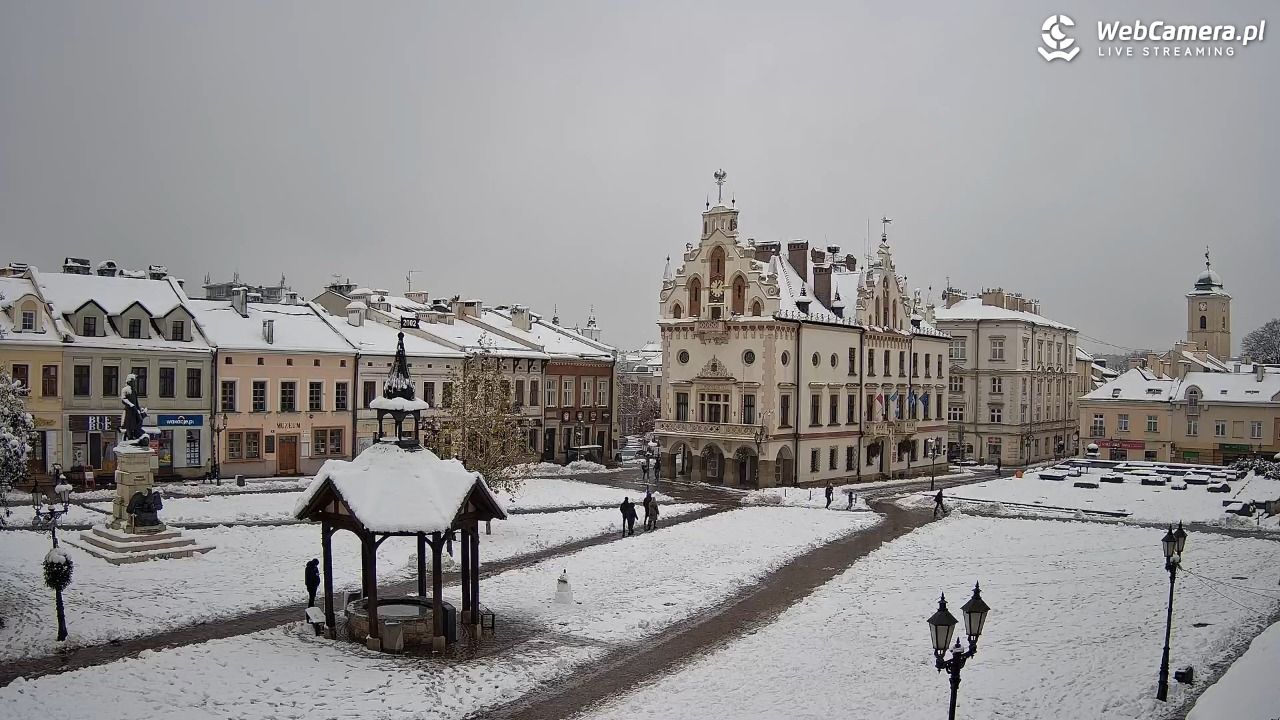Rzeszów - Stary Rynek i Ratusz - 23 listopad 2025, 13:03