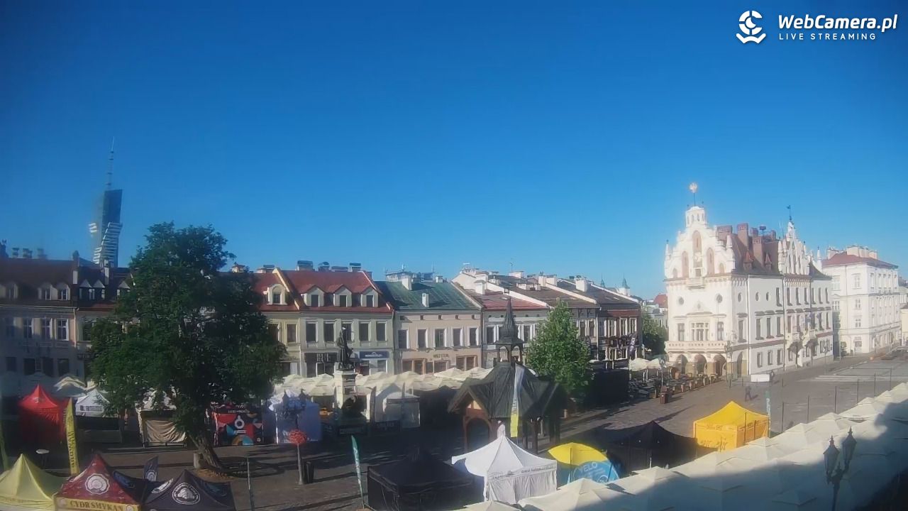 Rzeszów - Stary Rynek i Ratusz - 05 lipiec 2025, 06:51