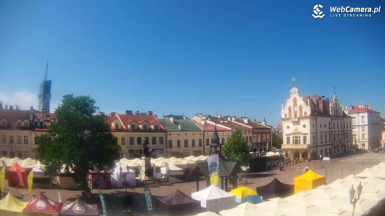 Rzeszów - Stary Rynek i Ratusz - 06 lipiec 2025, 10:10