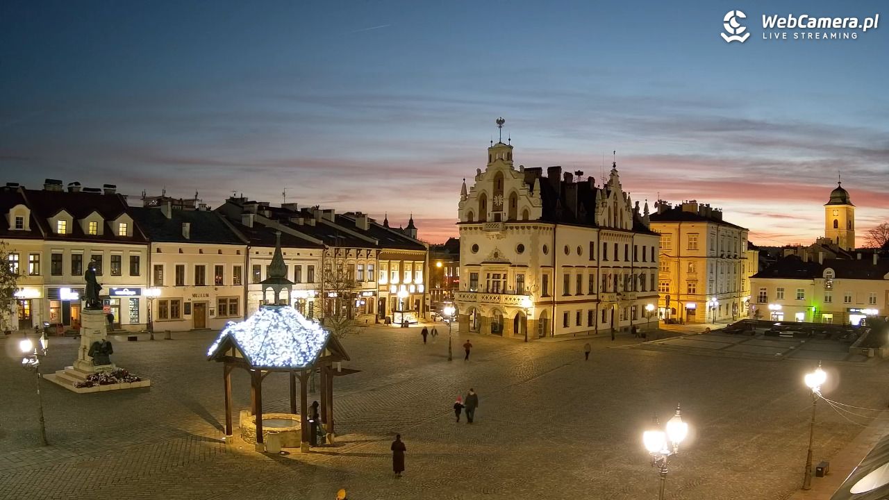 Rzeszów - Stary Rynek i Ratusz - 05 marzec 2026, 18:00