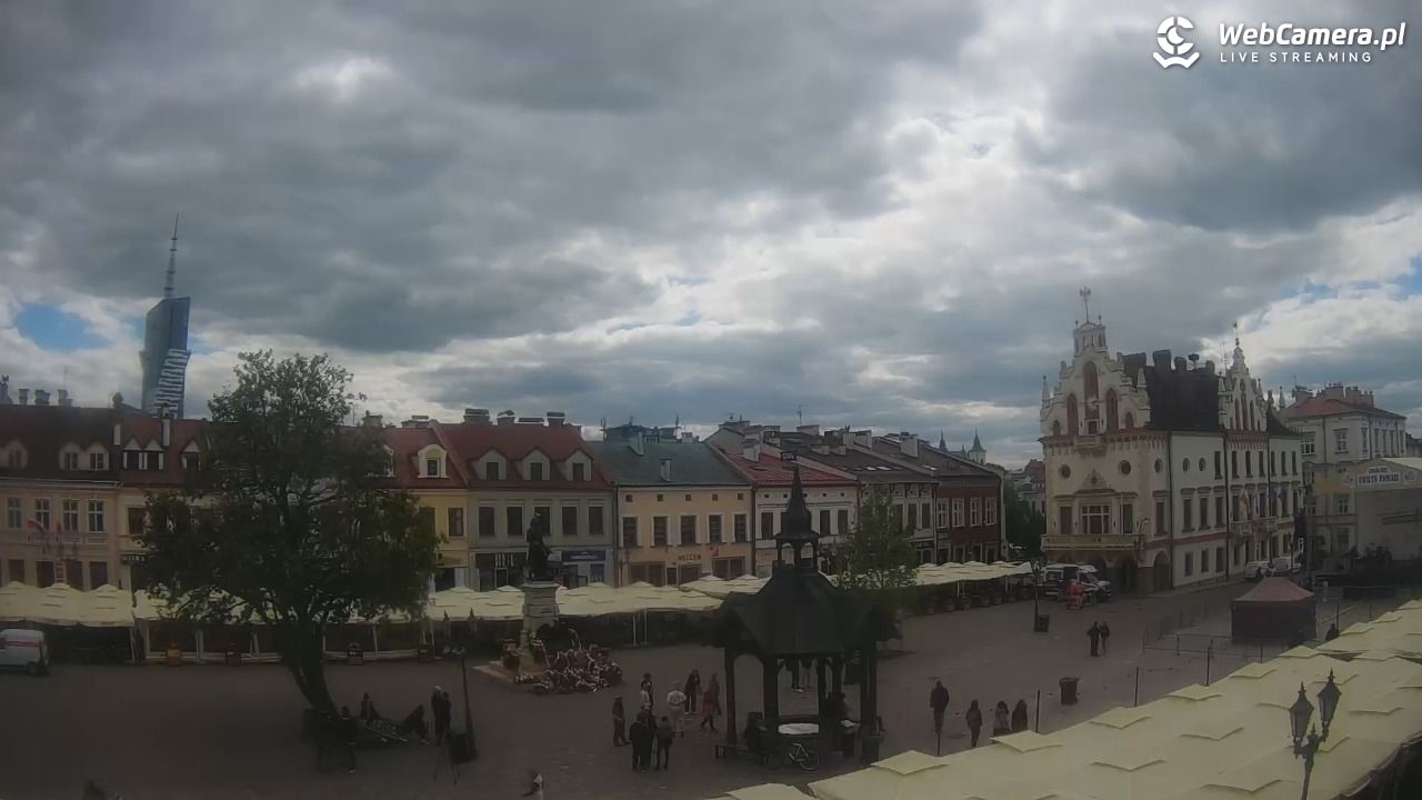 Rzeszów - Stary Rynek i Ratusz - 09 maj 2025, 14:22