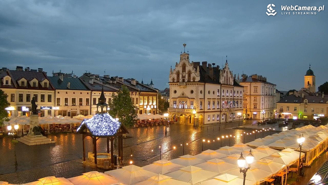Rzeszów - Stary Rynek i Ratusz - 10 czerwiec 2026, 21:00
