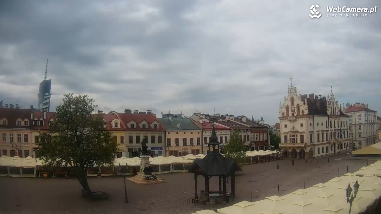 Rzeszów - Stary Rynek i Ratusz - 14 maj 2025, 10:14