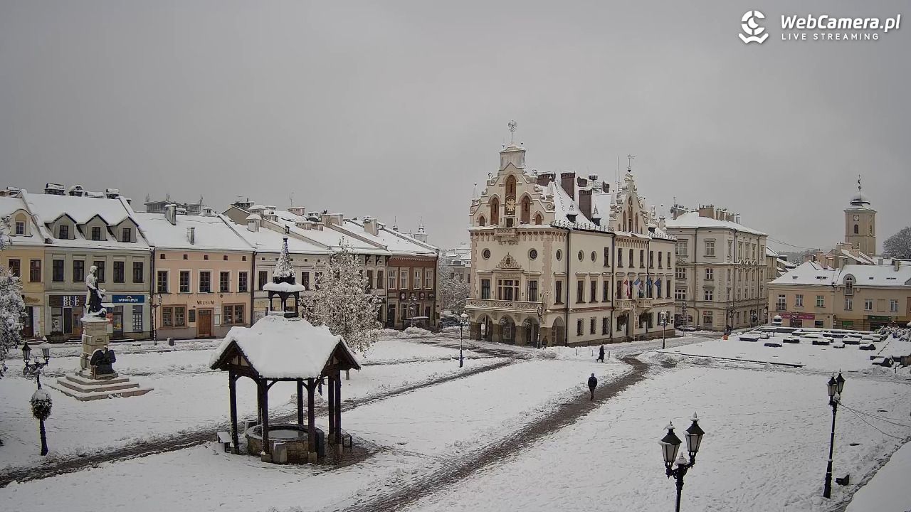 Rzeszów - Stary Rynek i Ratusz - 23 listopad 2025, 10:01