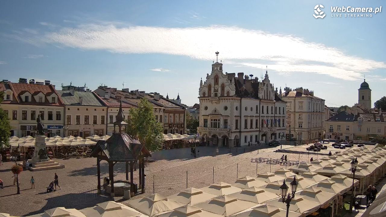 Rzeszów - Stary Rynek i Ratusz - 29 lipiec 2026, 16:42