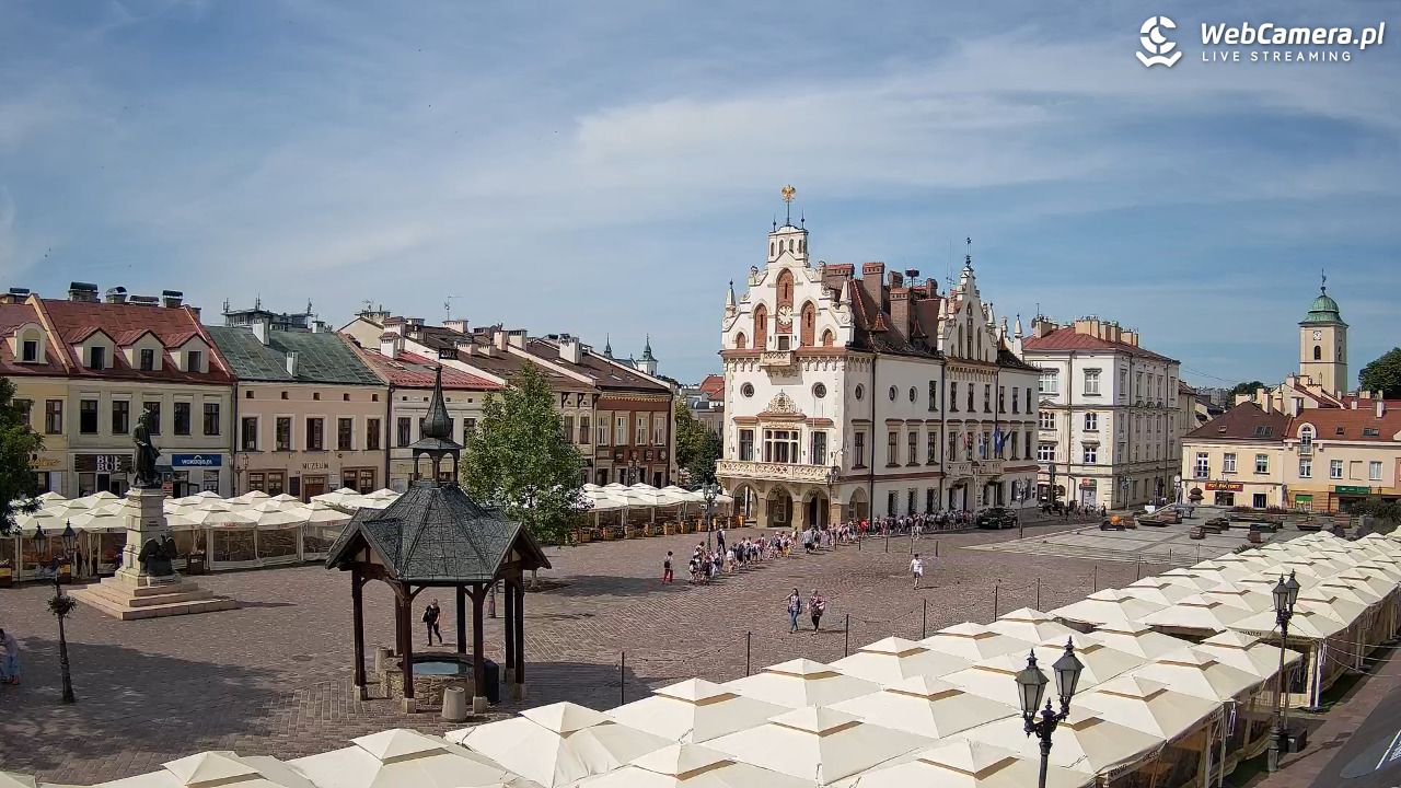 Rzeszów - Stary Rynek i Ratusz - 09 czerwiec 2026, 10:04