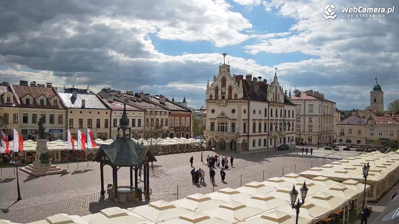 Rzeszów - Stary Rynek i Ratusz - 21 kwiecień 2026, 14:27
