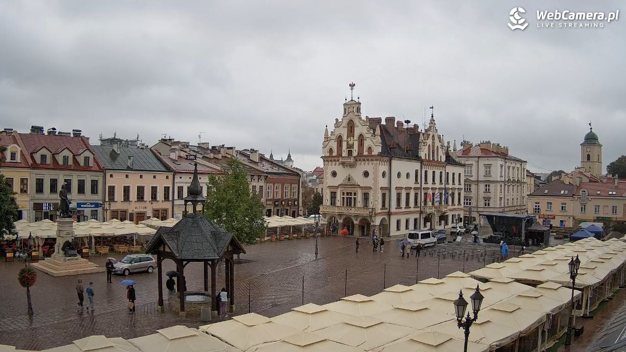 Rzeszów - Stary Rynek i Ratusz - 12 wresień 2026, 11:40